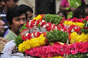 Celebs Pay Tribute To Kondavalasa Laxmana Rao